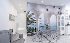 Blue Horizon Luxury Apartment
